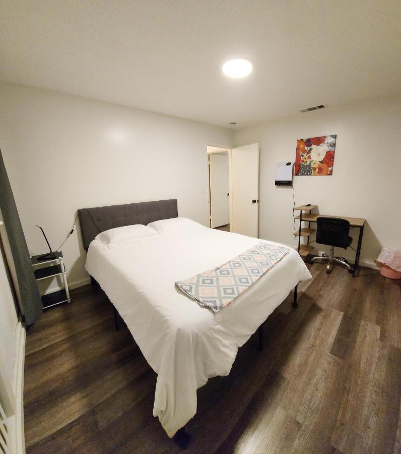 Centrally Located, 4X Queen, 300 Mbps Internet With Backyard! Хемет Экстерьер фото